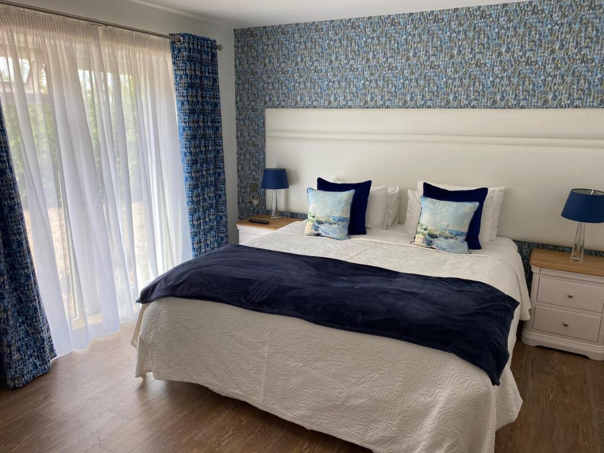Toppesfield House B&B Bude Bagian luar foto